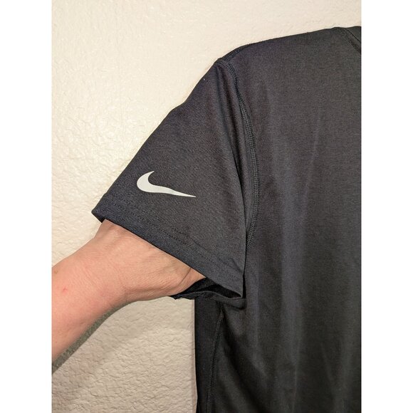 Womens Raiders Football T shirt Nike Dri-Fit V Neck Size Large - Picture 5 of 10